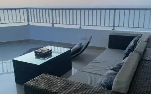 Palmetto Penthouse Deluxe