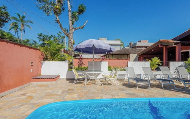4 quartos piscina 350 m praia