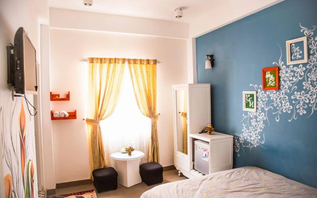 Ken's Backpackers Hotel