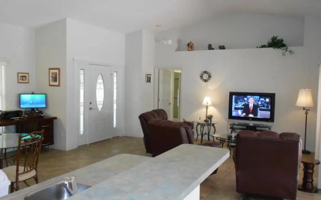 The Family Getaway by Golf Resort Inverness