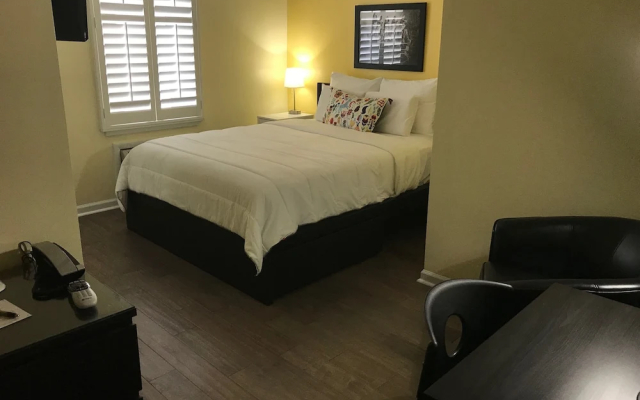 The Sherman Inn