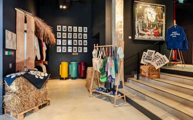 Mob Hotel Paris les Puces