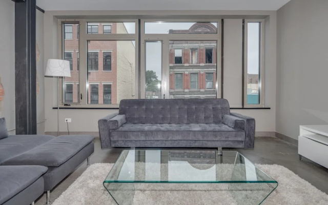 Deedee's Apartments - Lofts at Grove