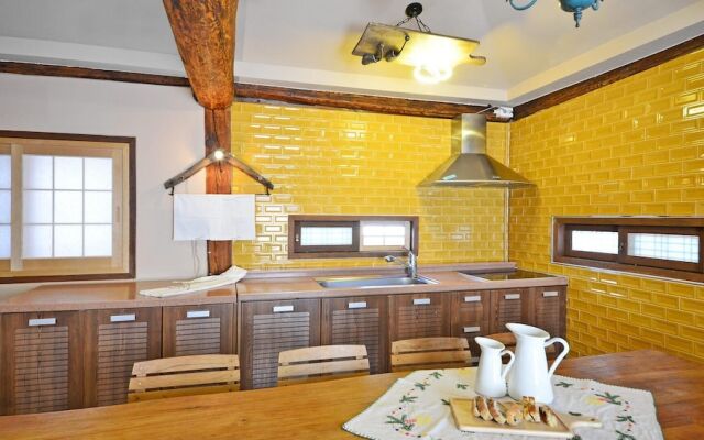 Gyeongju Hanokstay Hangbokhanzip