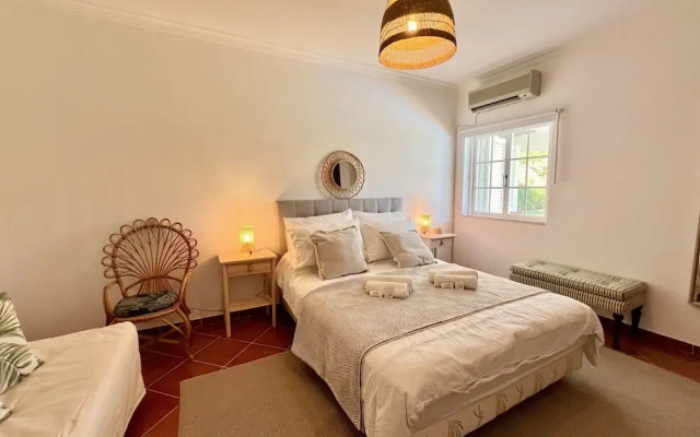 Vilamoura White House Villa by Homing