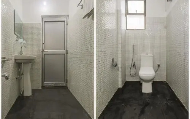 OYO 18528 Field Residency Inn
