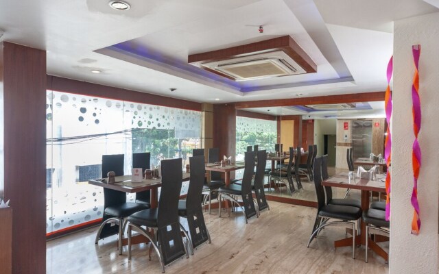 OYO 1412 Hotel Laila's County