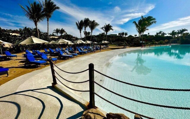 4BD Diamante: Private Pool w/ a Huge Balcony