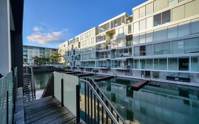 QV Charming 2 Bedroom Viaduct Harbour - 607