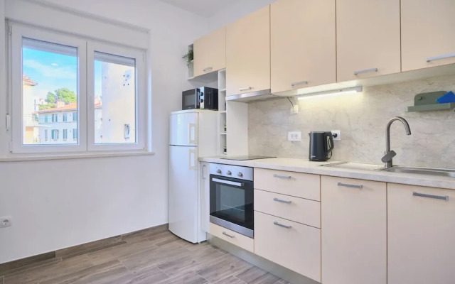 LAV Central Apartment by Litto