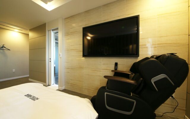 Premium AVA Hotel Sasang
