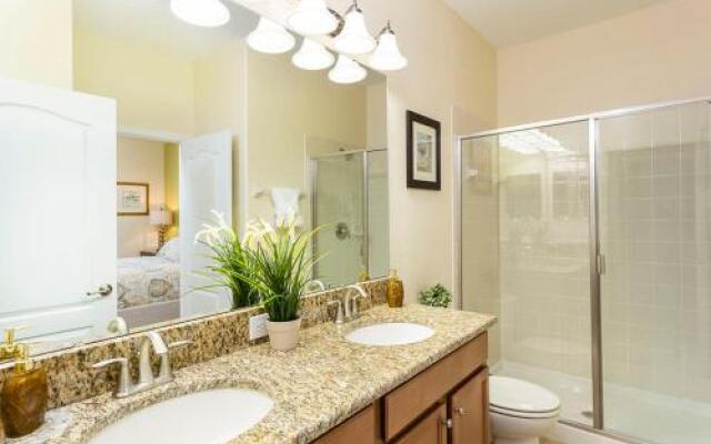 Champions Gate - Eight Bedroom Villa - CG008