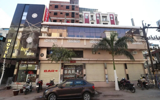 Hotel Royal Palace By OYO Rooms