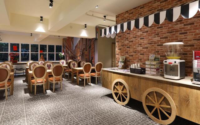 Mini Hotels Taichung Station Branch