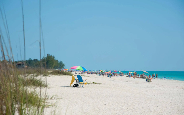 Casey Key Resorts - Beachfront