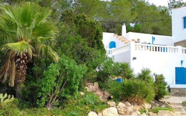 Villa With 4 Bedrooms in Sant Josep de sa Talaia, With Wonderful sea V