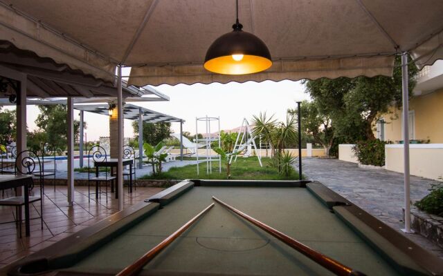 Mirsini Studios & Apartments