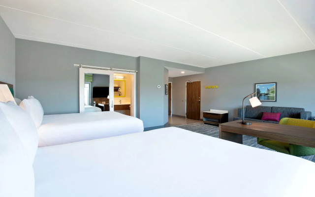 Hampton Inn & Suites Ottawa West