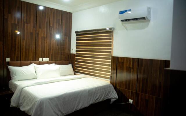 Enland Suites & Apartments