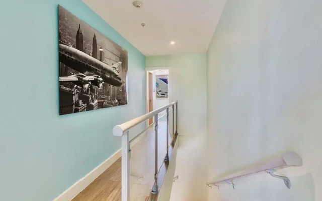 Las Islas Condominiums