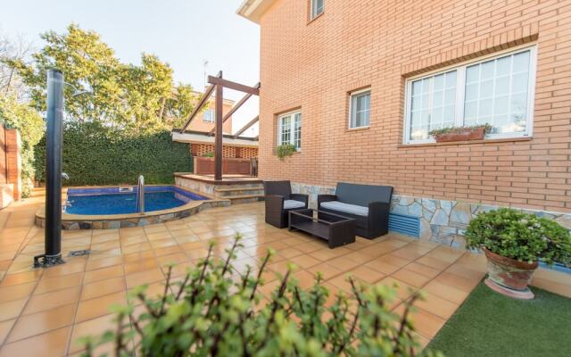 HomeHolidaysRentals Royal