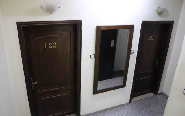 Al Maha Hostel And Apartments
