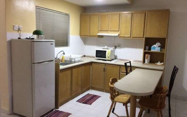 2 Bedrooms Apartment by Paul