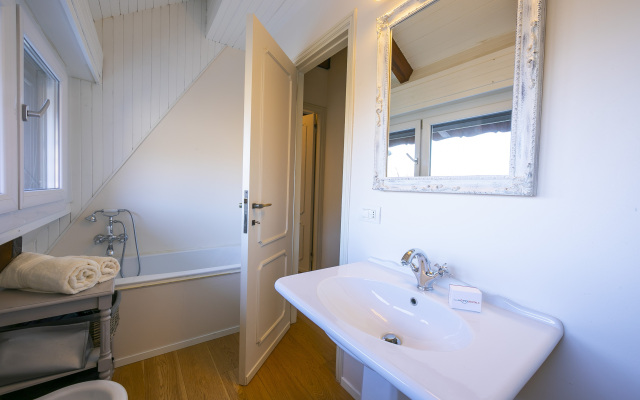 Il Fienile Stunning Lake View