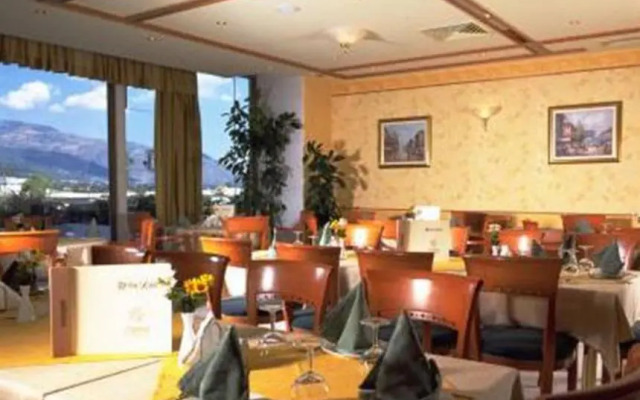 Hotel Elena