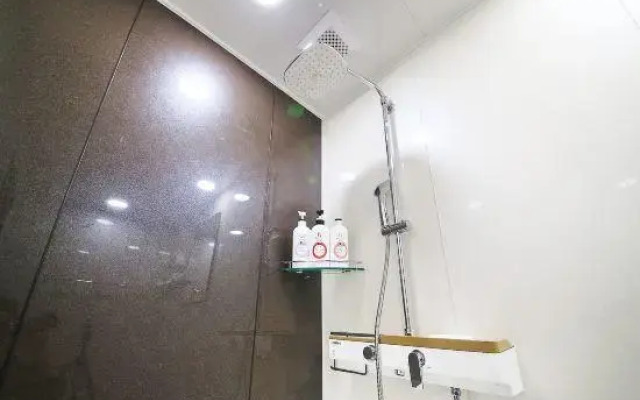 Hotel Leaders