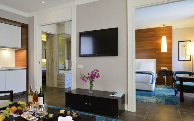 La Local Suites & Spa