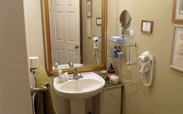 Inn to the Woods B&B