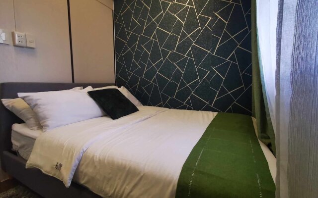 One Bedroom Balcony With Great Location and Value