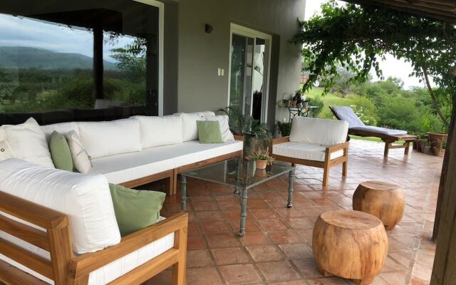 Espectacular Casa Con Increíble Paisaje