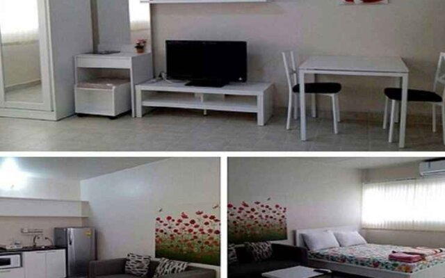 "room in Studio - T8 Guest House Don Mueang Challenger Triple Room"