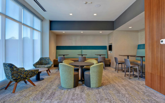 Courtyard by Marriott Jackson Madison