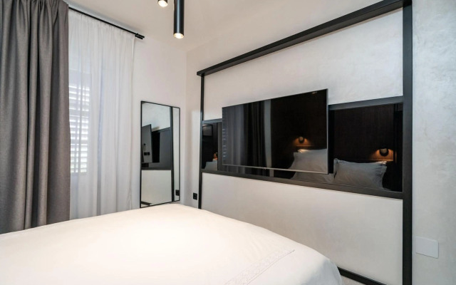 Agape Suite Old Town-Luxury Two Bedroom Apartment