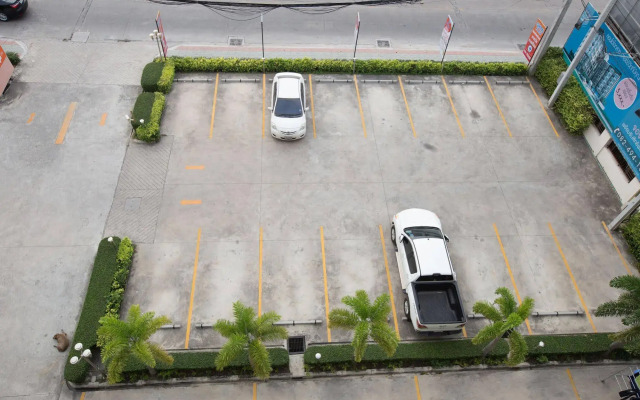 Central Place Serviced Apartment