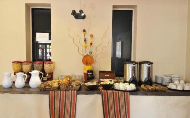 Hotel Canton de las Sierras