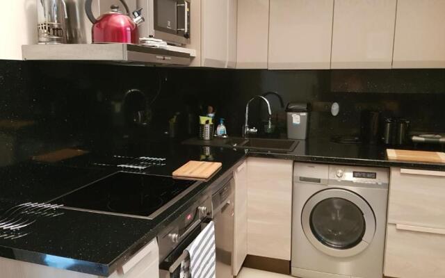 Boudoir Budapest Apartment