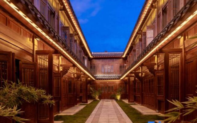 Tongren Zhongnanmen Ancient City·Fengyi Fanju