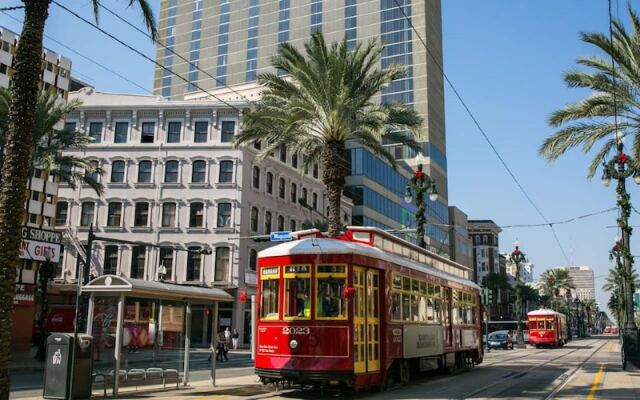 Spacious Townhouse with Balcony