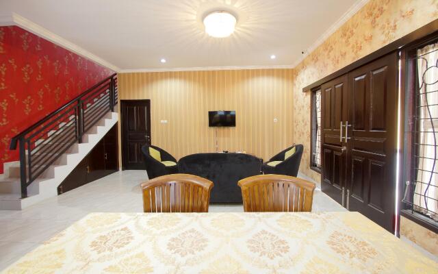 OYO 347 Bayang Brothers Guest House