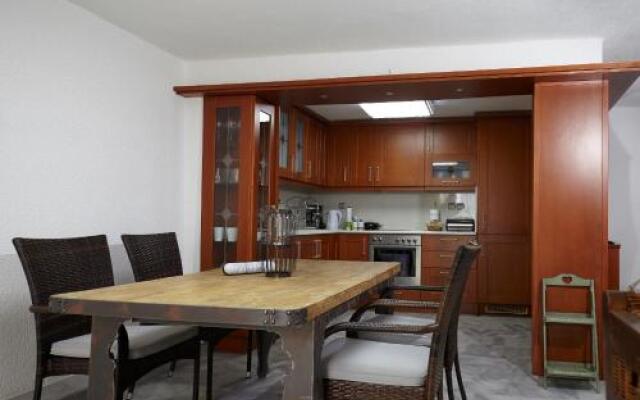 Villas Angara