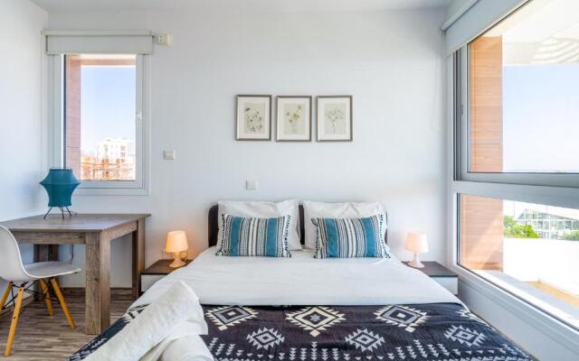 Oyster 1-BR Apt in Larnaca