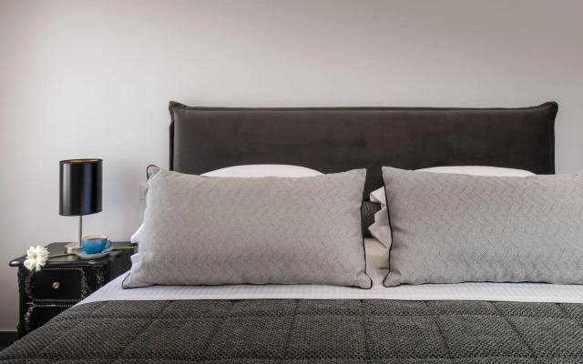 Marvarit Suites