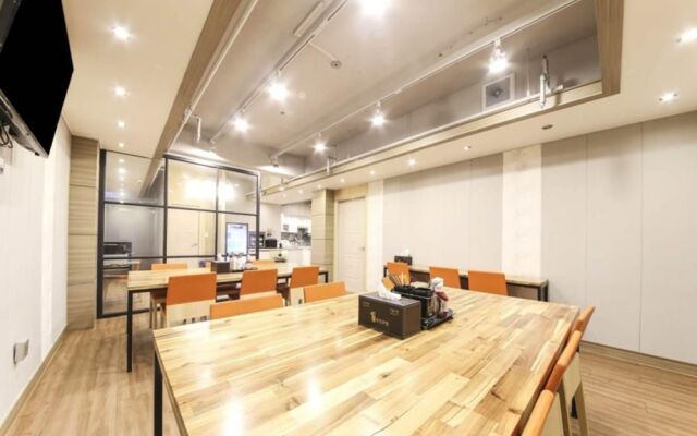 Hanam 1st Business Hotel