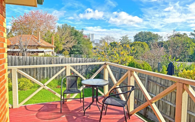 Ringwood 2BR Home