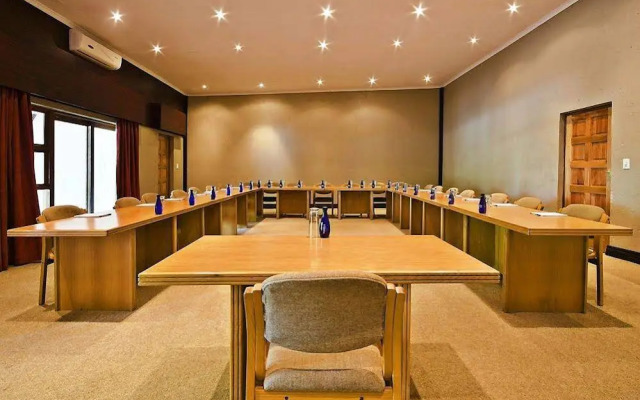 Stillpoint Country Manor