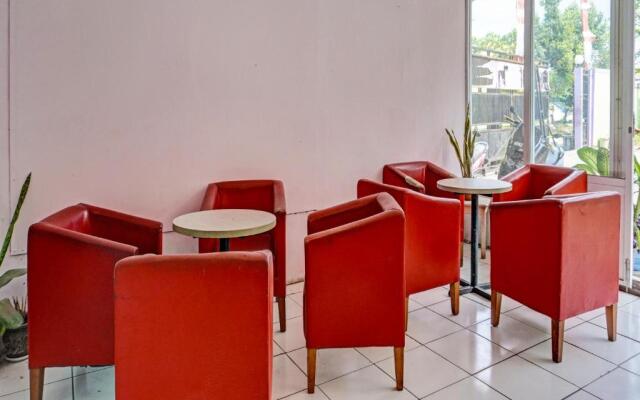 Oyo 91796 Guest House Ghalta Syariah